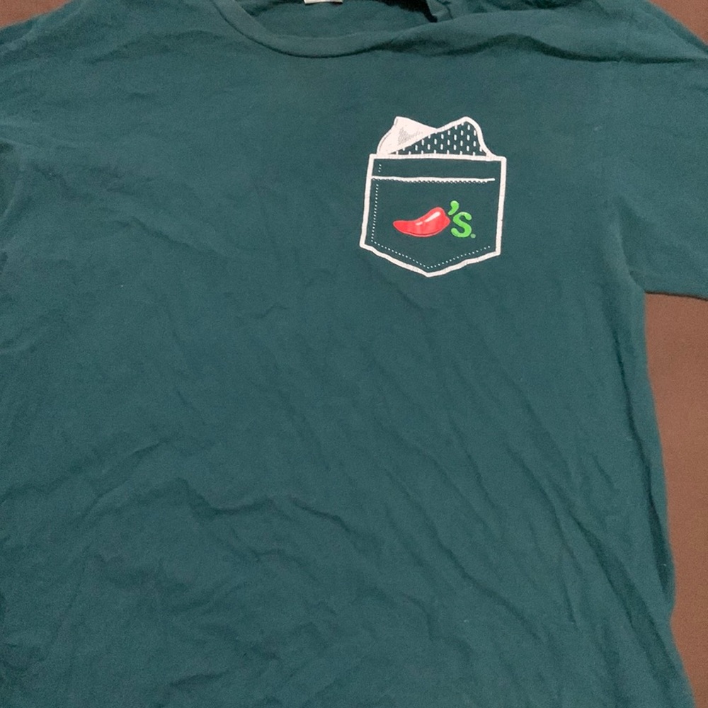 Chili’s employee shirt